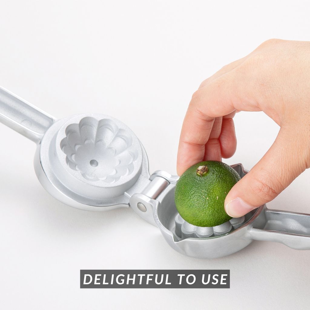 H. Japanese Kai Lime Juicer | Small Citrus Juice Squeezer