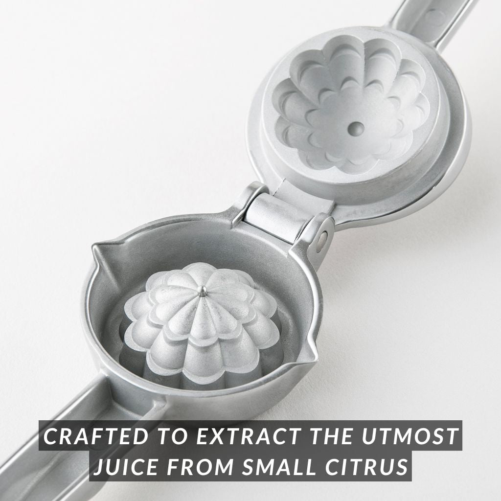 H. Japanese Kai Lime Juicer | Small Citrus Juice Squeezer