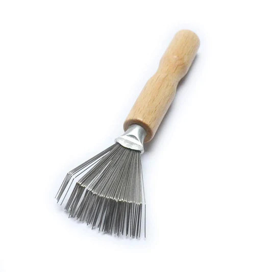 H. Metal Brush for Graters & Pestle