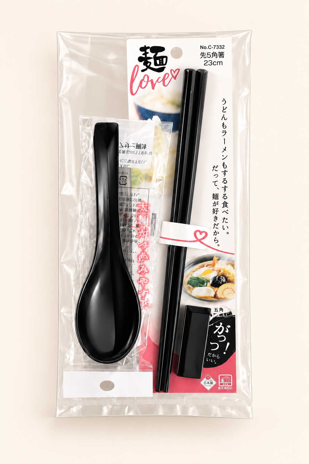 Japanese noodle cutlery set as it arrives: chopsticks, soup spoon and rest in their packaging